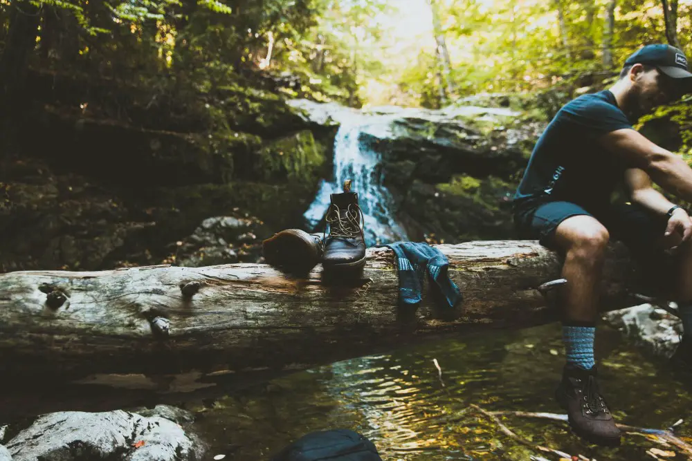 hiking boots too big